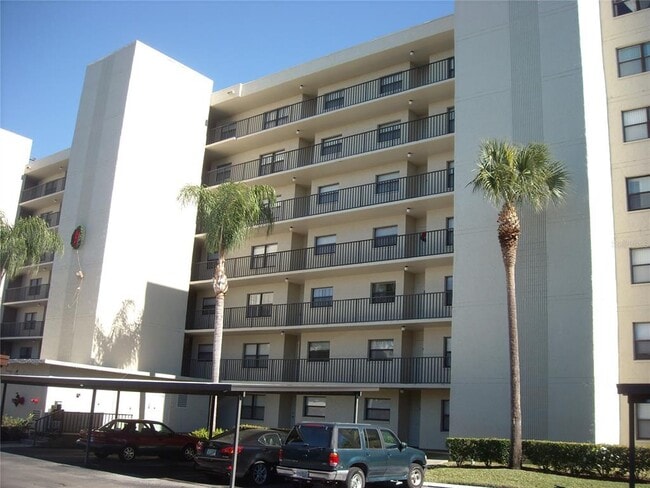 Building Photo - 800 Cove Cay Dr Unit 3F