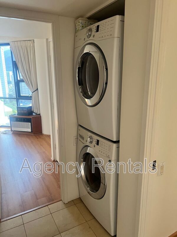 Photo - 930 Kaheka St