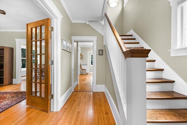 Photo - 910 W Huron St