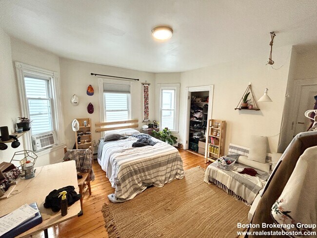 Photo - 72 Calumet St Unidad 3