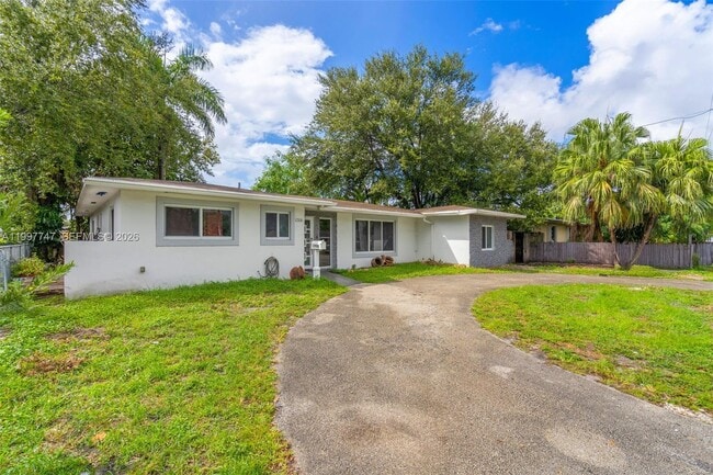 Photo - 17930 NE 6th Ave