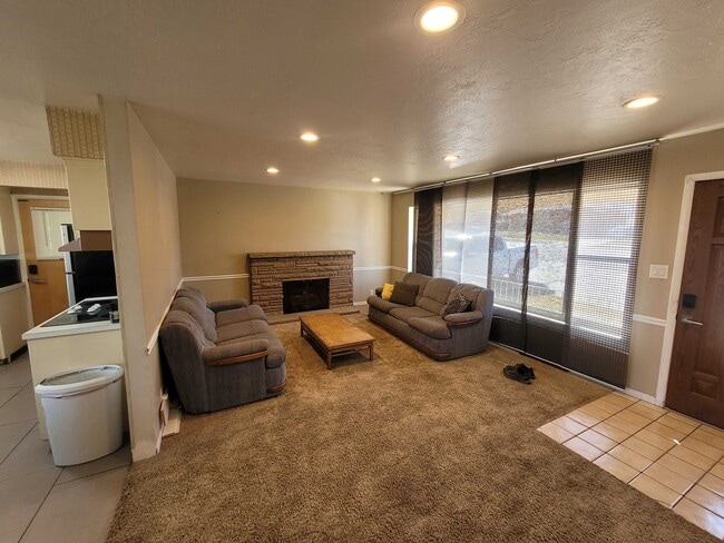 Building Photo - 9 E 1800 S Rental