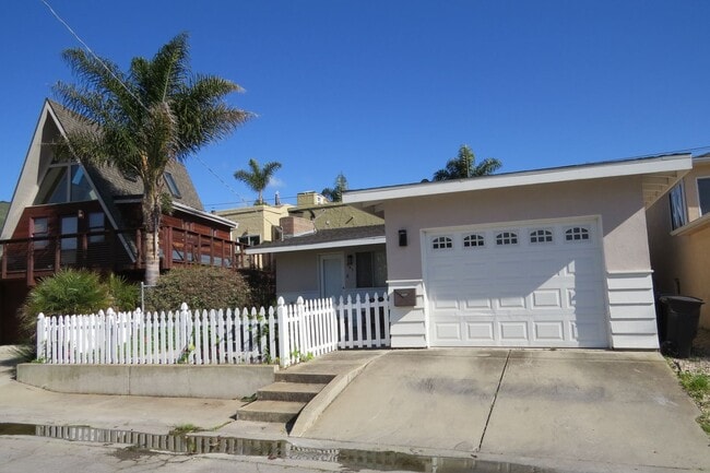 Building Photo - Shell Beach Ambience! 1 block to Ocean. Rental