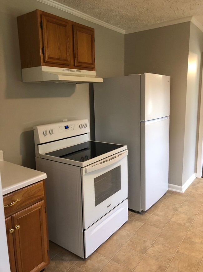 Photo - 258 Compton Rd