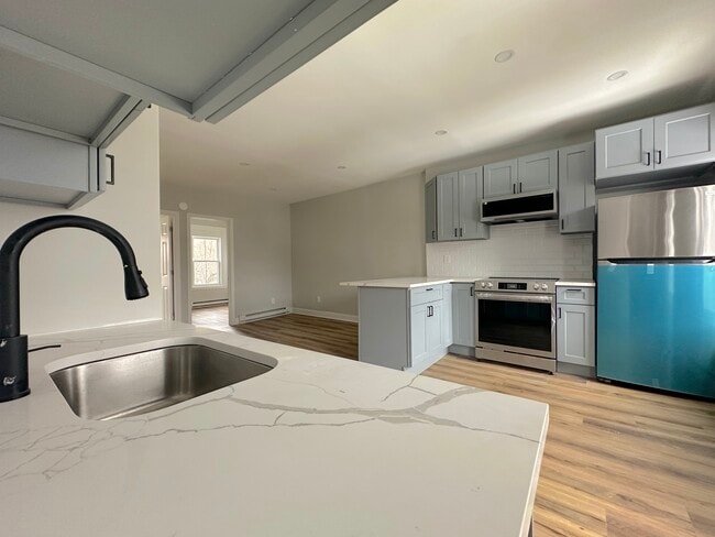 Photo - 190 N Miller St Unit 2