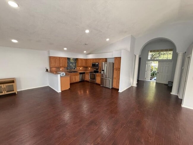 Photo - 1304 Lake Breeze Dr