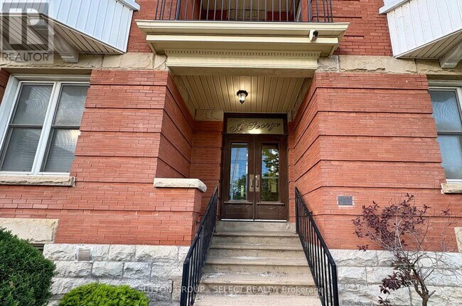 Photo - 440 Wellington St Unité 103