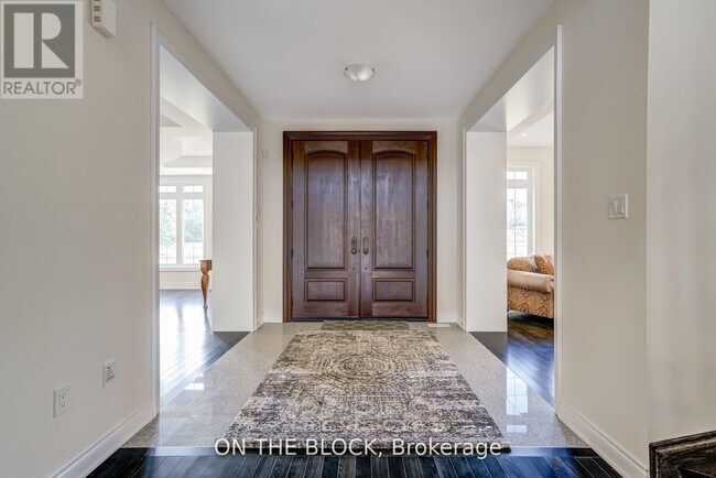 Photo - 24 Whitewood Dr