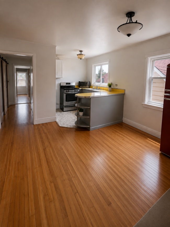 Building Photo - 2625 N Central Park Ave Unit 3