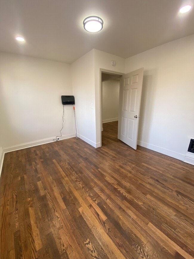 Photo - 4746 S Grand Blvd Unit 1S