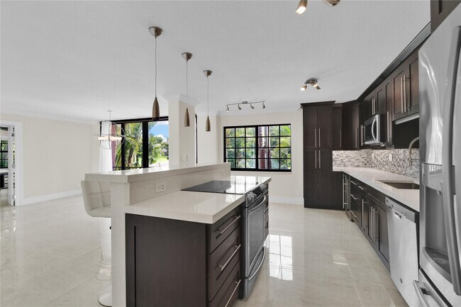 Photo - 250 E Royal Palm Rd Unit 2A