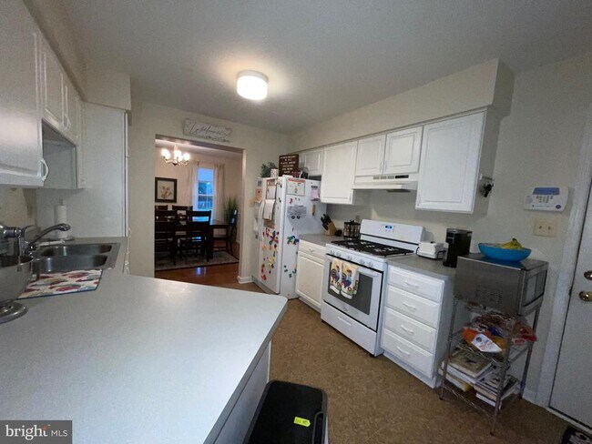 Photo - 22120 Victoria Cir