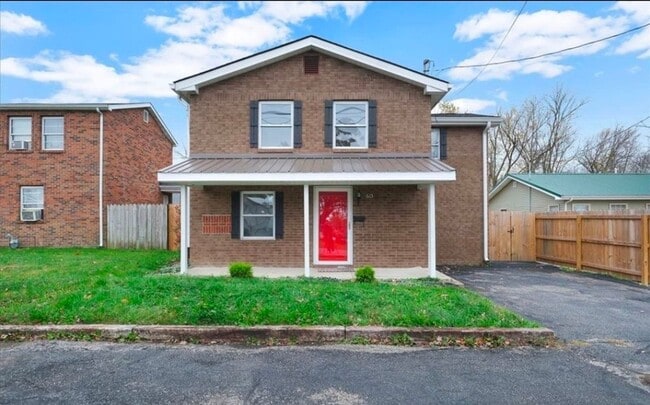 Building Photo - Beautifully Updated Scottsburg Home with Modern Kitchen & Private Backyard