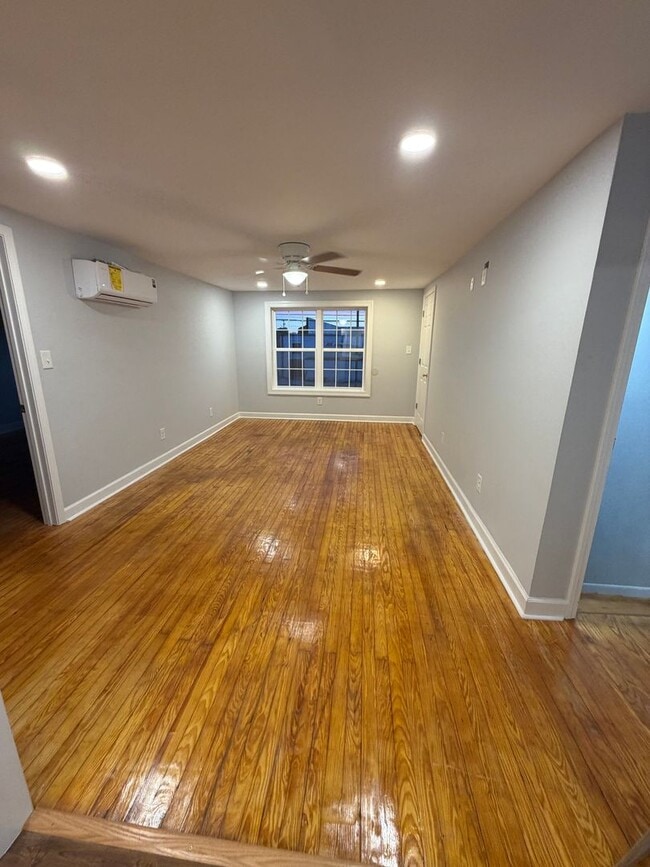 Photo - 1611 St Andrew St