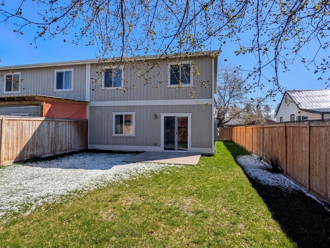 Photo - 1306 6th Ave W