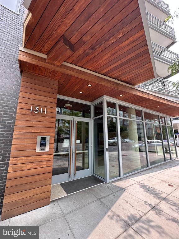 1311 13th St NW Unidad T05
