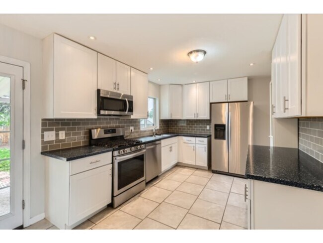 Photo - 3066 S Wolff St