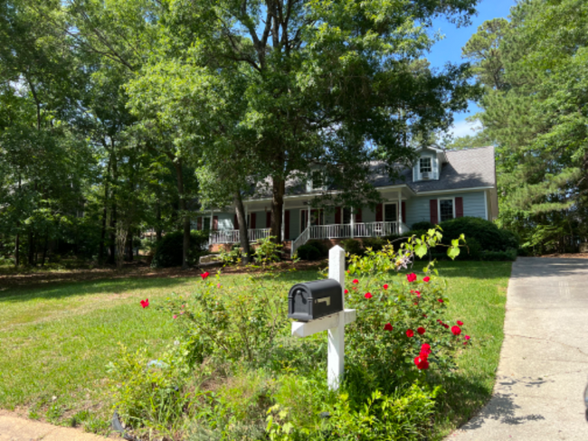 Photo - 2023 Cedarbrook Ct House