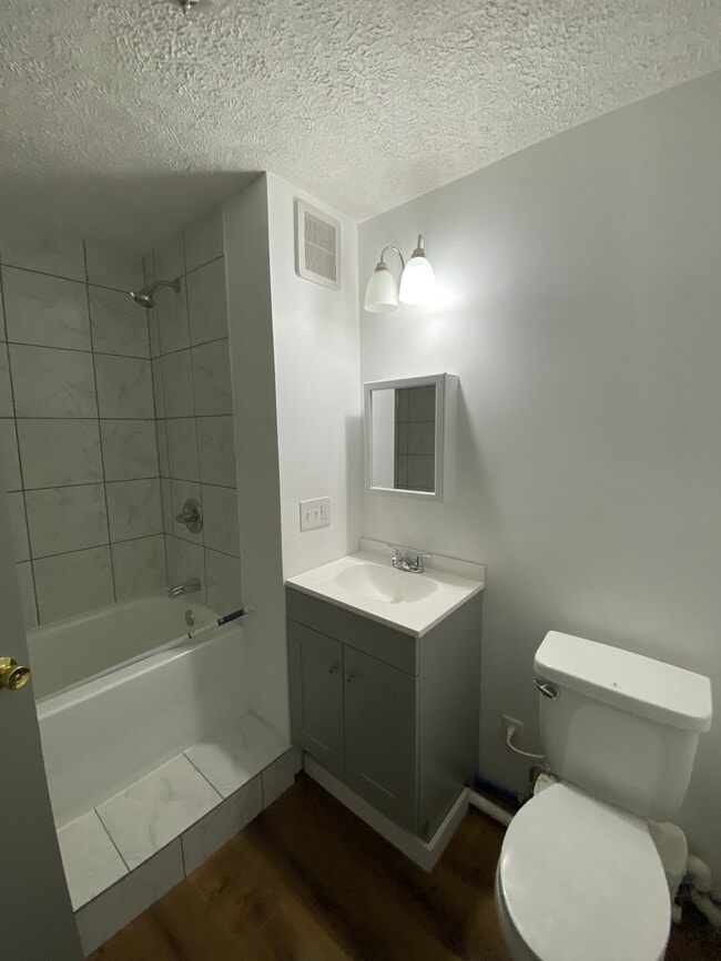 Photo - 174 N Buhl Farm Dr