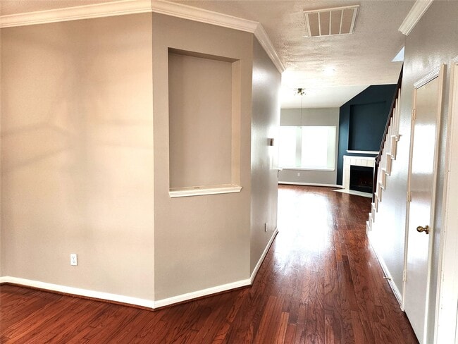 Photo - 3131 Signal Hill Dr