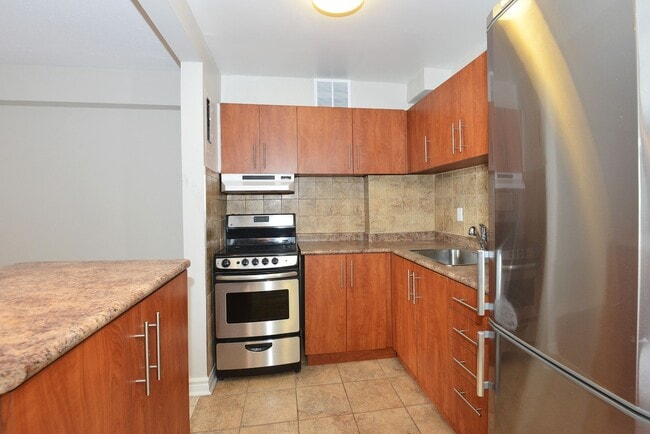 Photo - 230 Oak St Unit 705