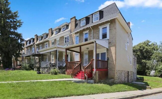 House - 2500 Keyworth Ave