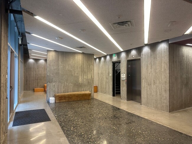 Photo - Modern chill studio in Hayes Valley