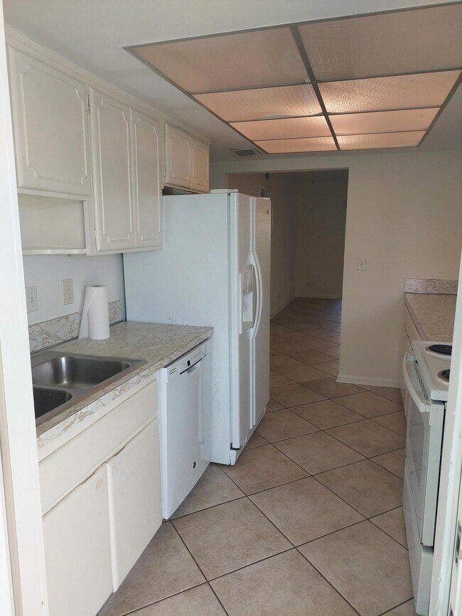 Photo - 401 Northlake Ct Unit 3