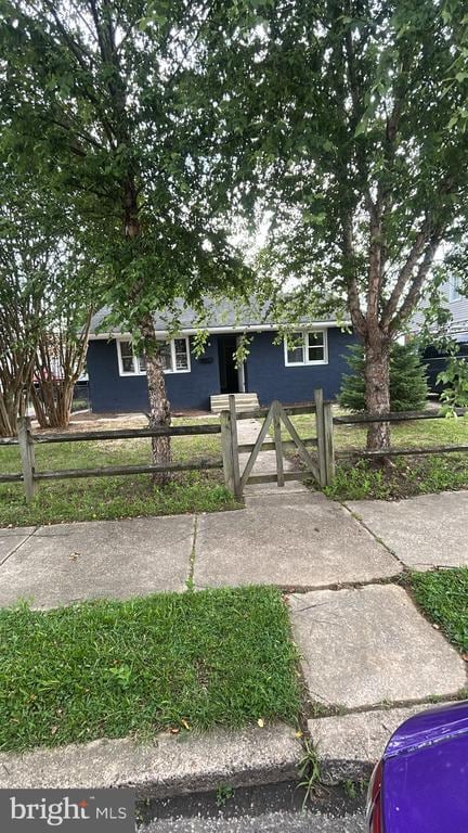 Photo - 8105 Large St Casa