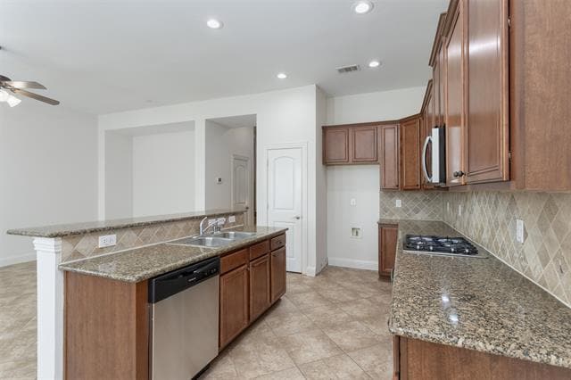 Photo - 8616 Pauline St