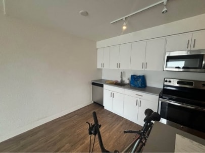 2626 Cook StUnit 306