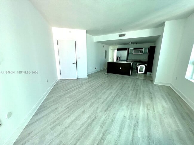 Photo - 1900 N Bayshore Dr Unidad 3510