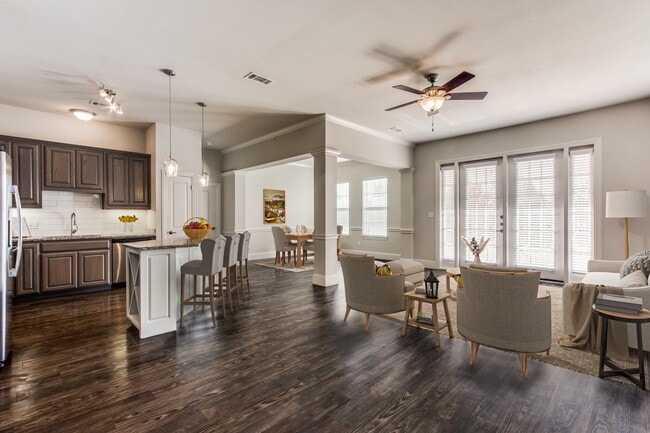 Photo - Varia at Highland Village