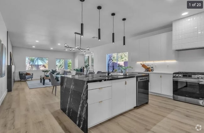 Building Photo - 4434 Verdiccio Ave Rental
