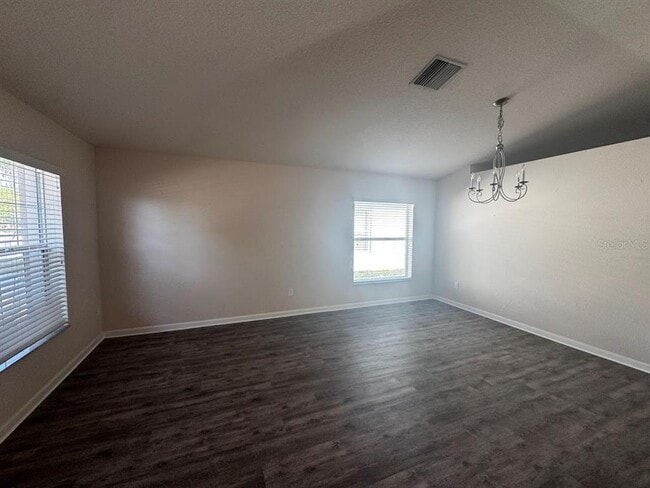 Photo - 495 Painted Leaf Dr