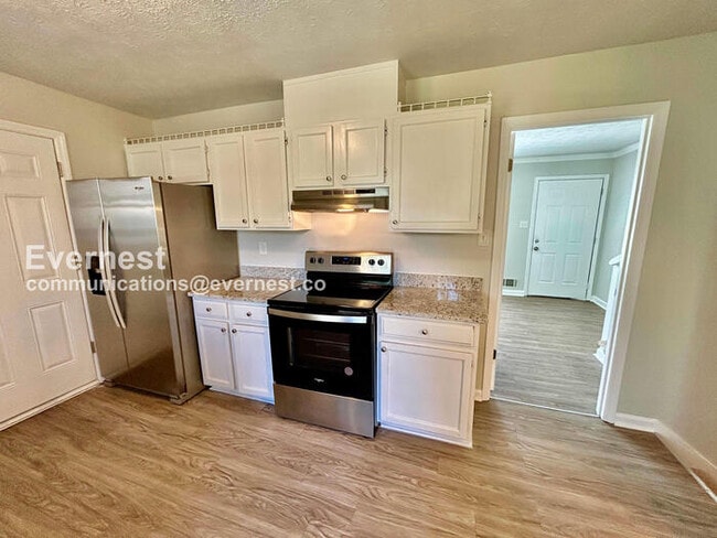 Photo - 280 Summer Pond Trail