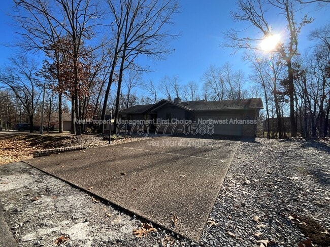 Photo - 12 Sunderland Dr