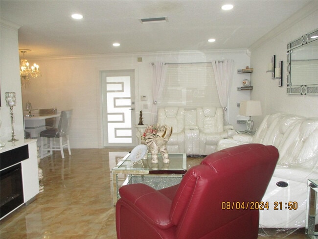 Photo - 9330 NW 10th St