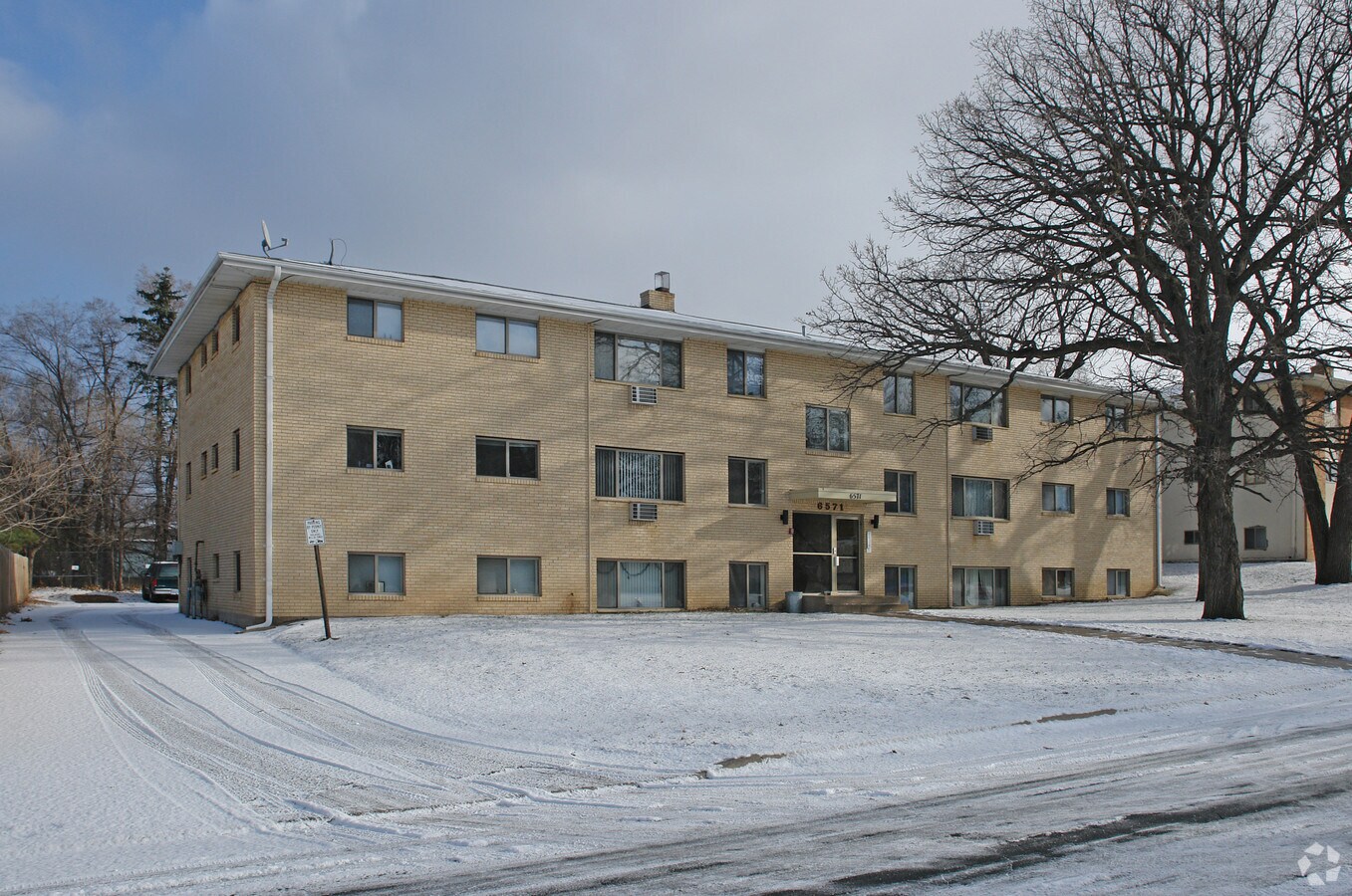Aspen Court Apartments - Aspen Court Apartments