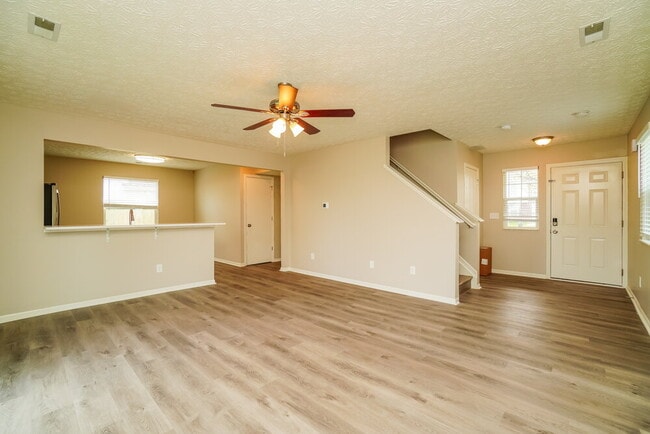 Photo - 3158 Kings Realm Ave