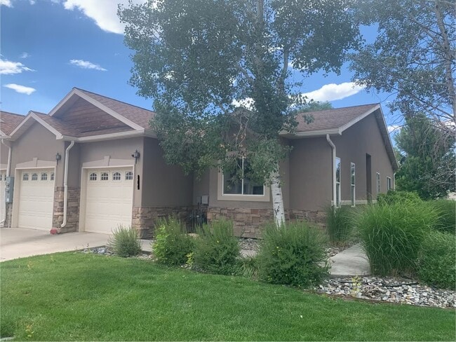 Photo - 265 Crossroads Cir Townhome