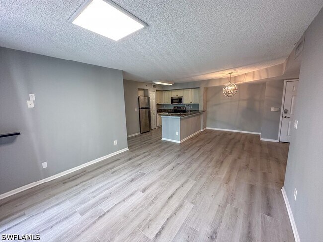 Photo - 1250 Wildwood Lakes Blvd Unit 206
