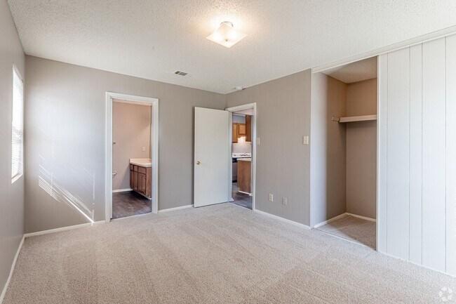 Foothills Apartments