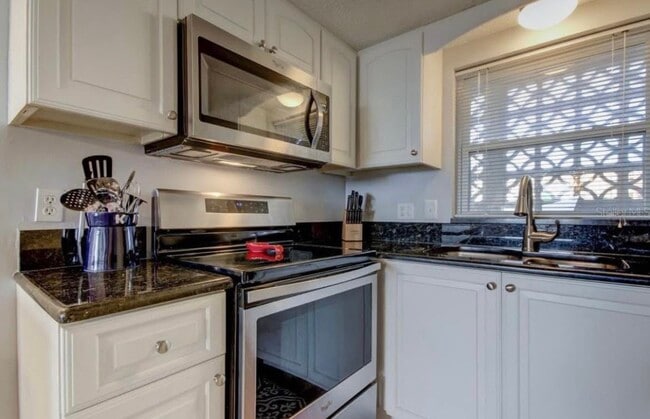 Photo - 9 Forbes Pl Unit 307