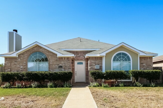 Photo - 1521 Becky Ln House