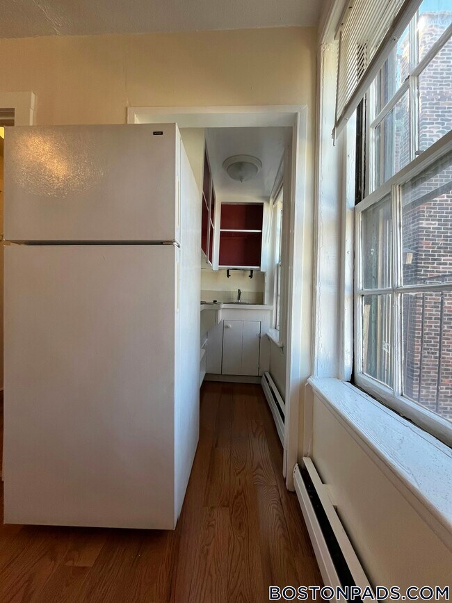 Photo - 41 Anderson St Unit 4-2