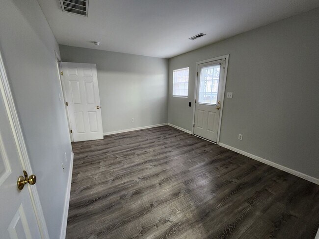 Photo - Cozy Apartment for Rent!