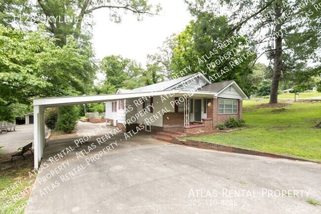 Photo - 1128 Skyline Dr House