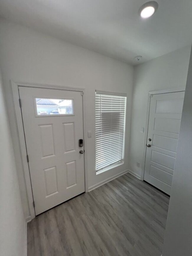 Photo - Charming 3 Bed, 2 Bath Home in Prime Locat...