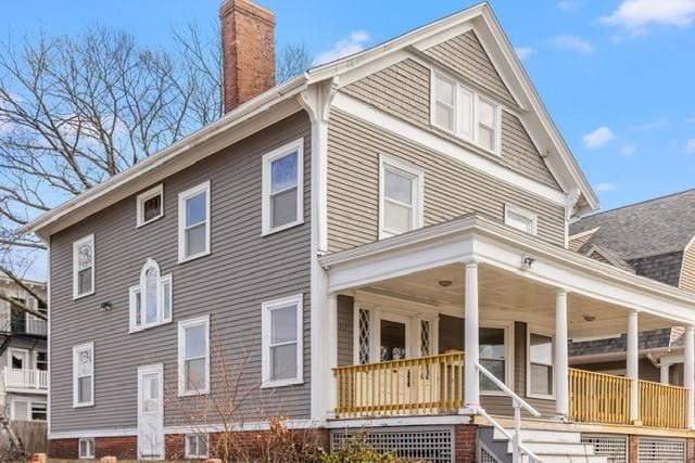 Photo - 242 Waterman St